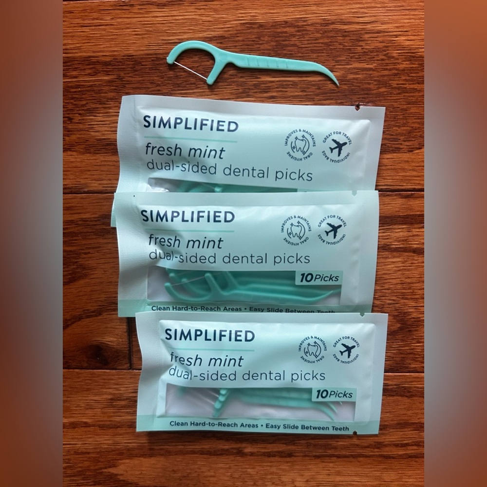 Simplified Fresh Mint Dental Picks
3 packs of 10each pack